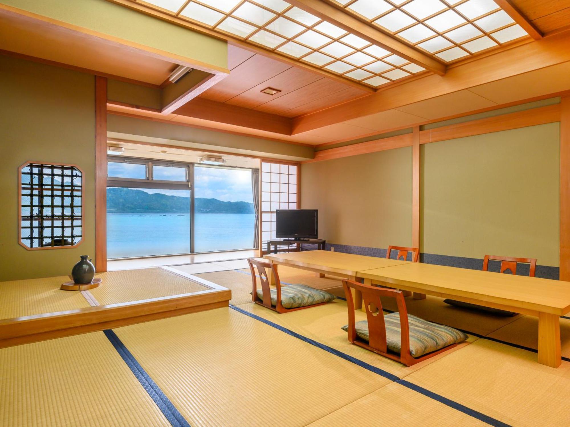 Kamenoi Hotel Nachi Katsuura นาชิคัตสึอุระ ภายนอก รูปภาพ