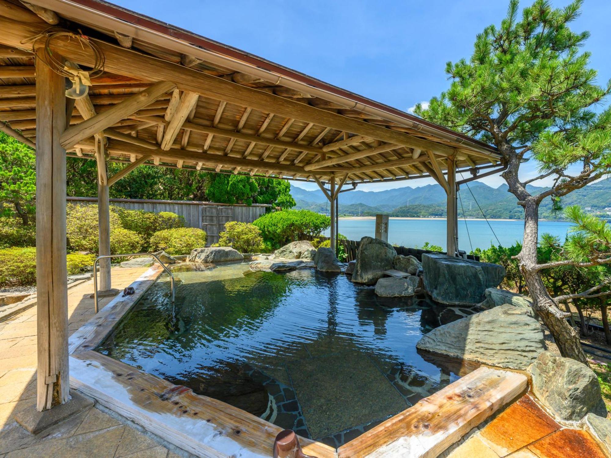 Kamenoi Hotel Nachi Katsuura นาชิคัตสึอุระ ภายนอก รูปภาพ